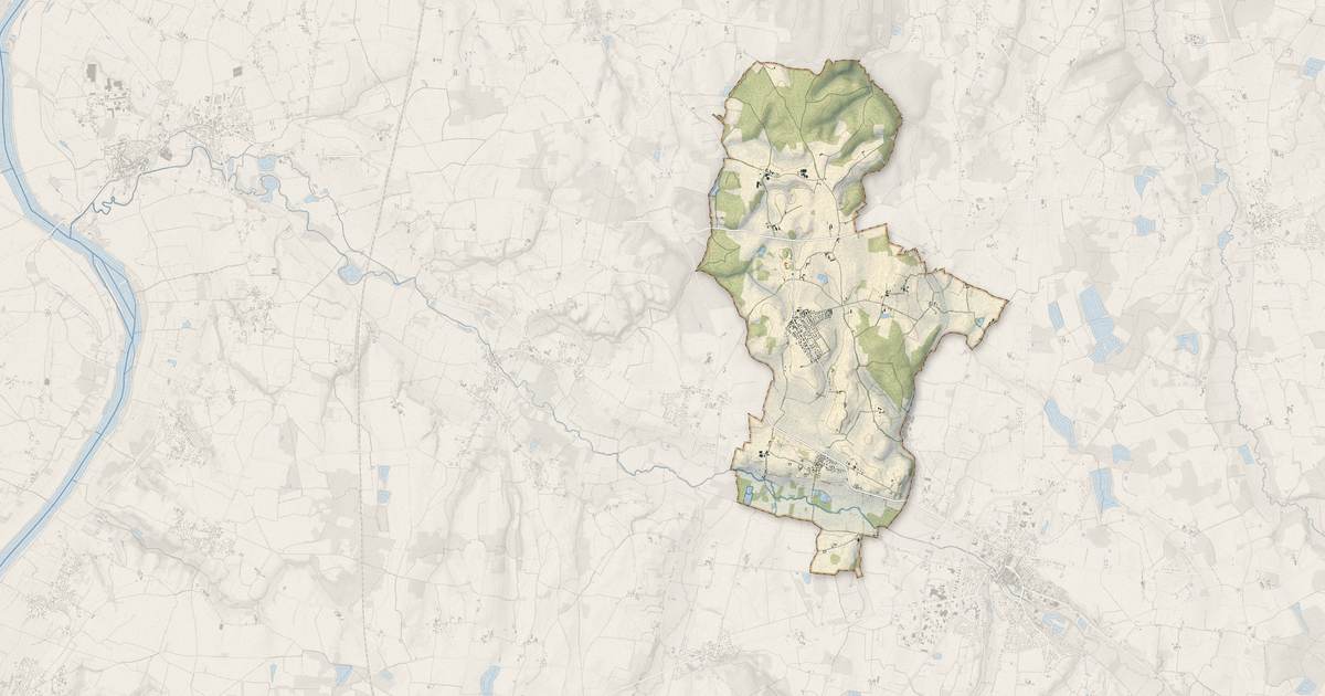Portrait cartographique de L'Abergement-Clémenciat : relief, eau, forêts, bâti et voies, calculés à partir des données de l'IGN