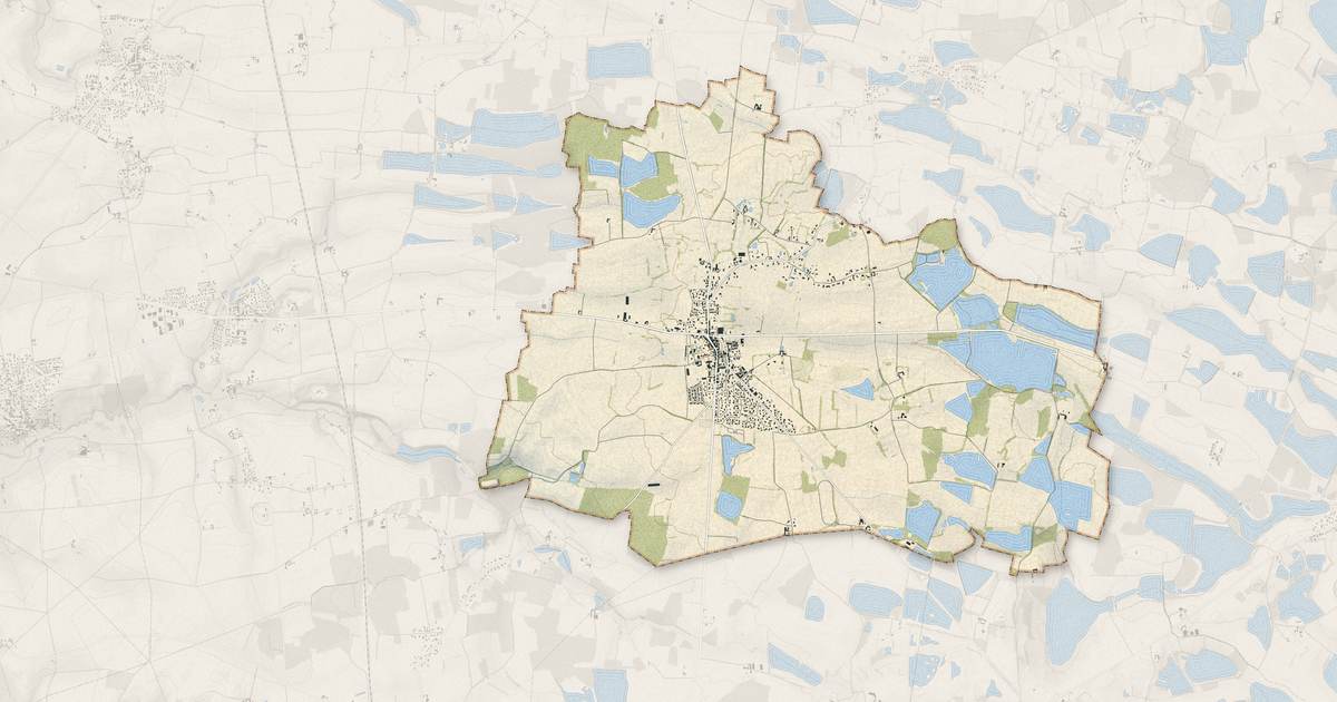 Portrait cartographique de Ambérieux-en-Dombes : relief, eau, forêts, bâti et voies, calculés à partir des données de l'IGN