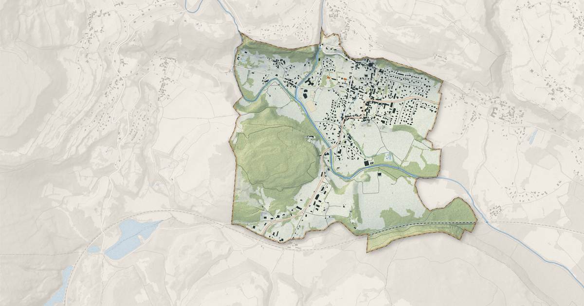 Portrait cartographique de Artemare : relief, eau, forêts, bâti et voies, calculés à partir des données de l'IGN