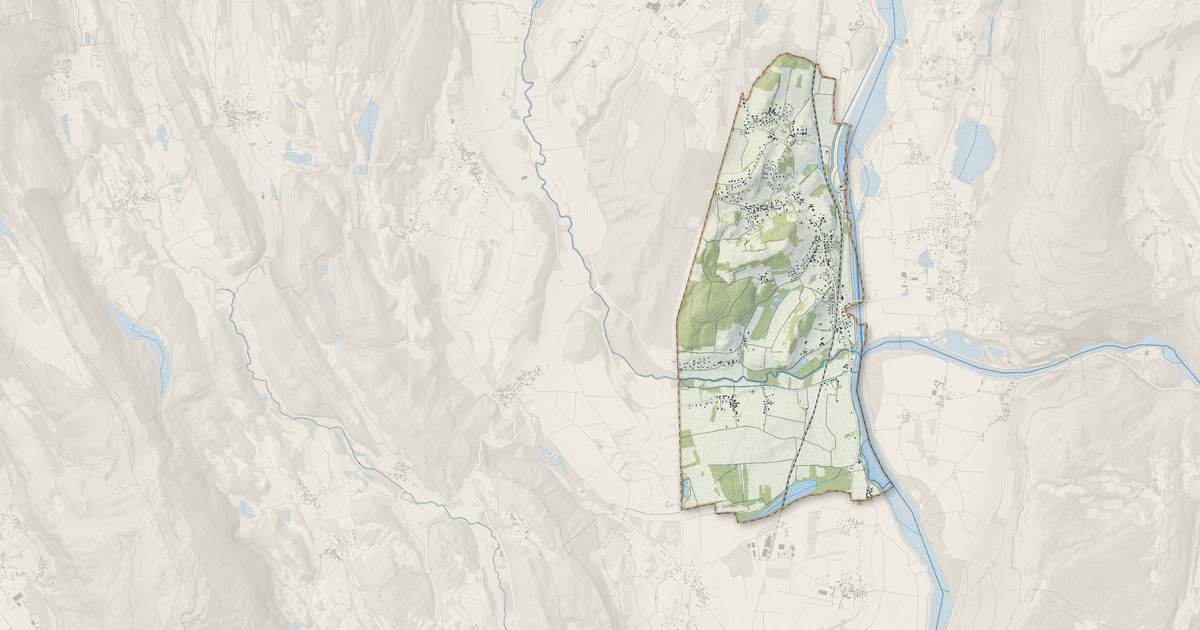 Portrait cartographique de Brens : relief, eau, forêts, bâti et voies, calculés à partir des données de l'IGN