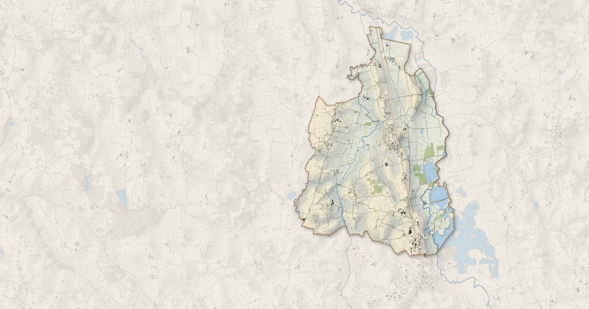 Portrait cartographique de Jayat : relief, eau, forêts, bâti et voies, calculés à partir des données de l'IGN