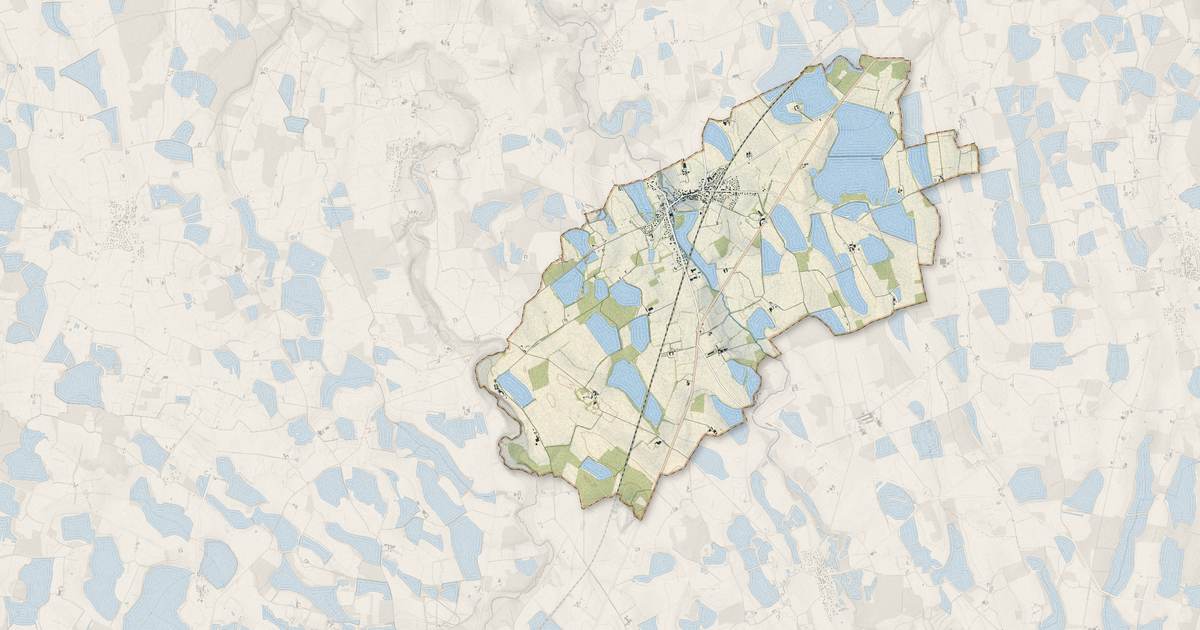 Portrait cartographique de Marlieux : relief, eau, forêts, bâti et voies, calculés à partir des données de l'IGN