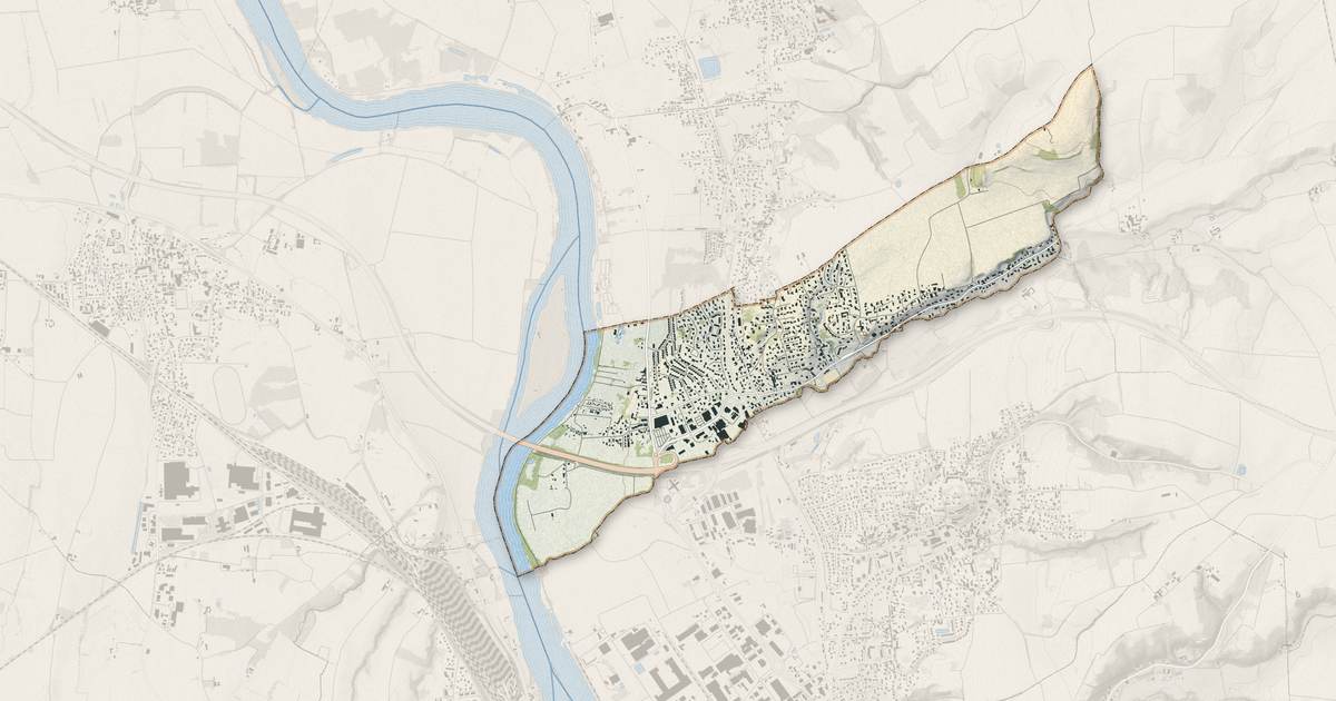 Portrait cartographique de Massieux : relief, eau, forêts, bâti et voies, calculés à partir des données de l'IGN