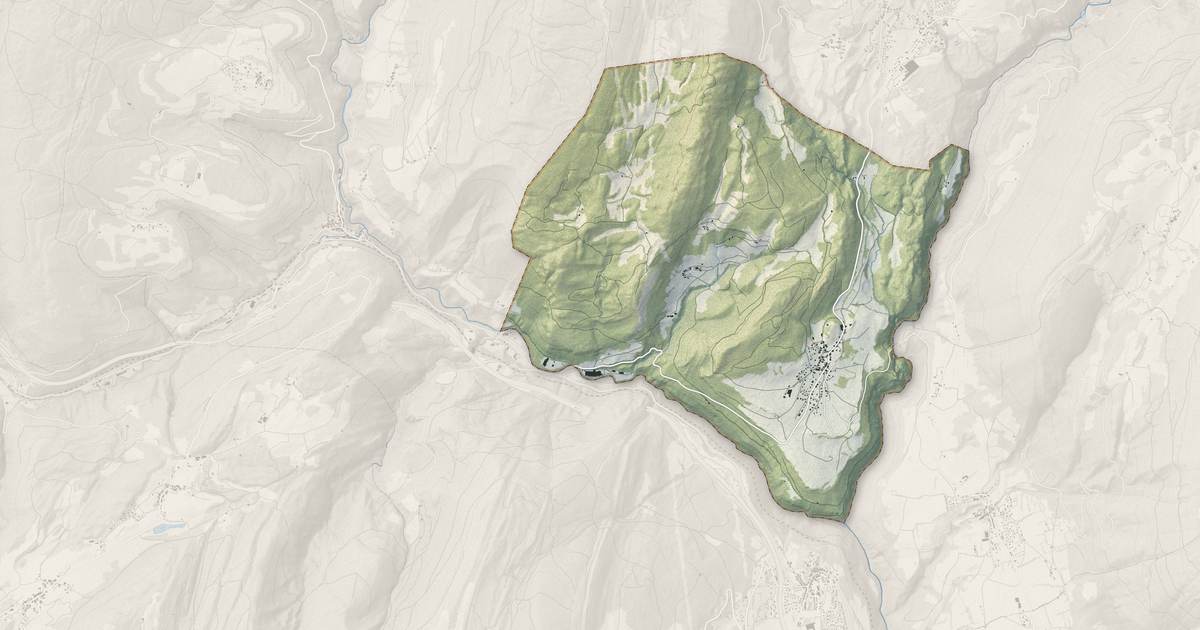 Portrait cartographique de Montanges : relief, eau, forêts, bâti et voies, calculés à partir des données de l'IGN