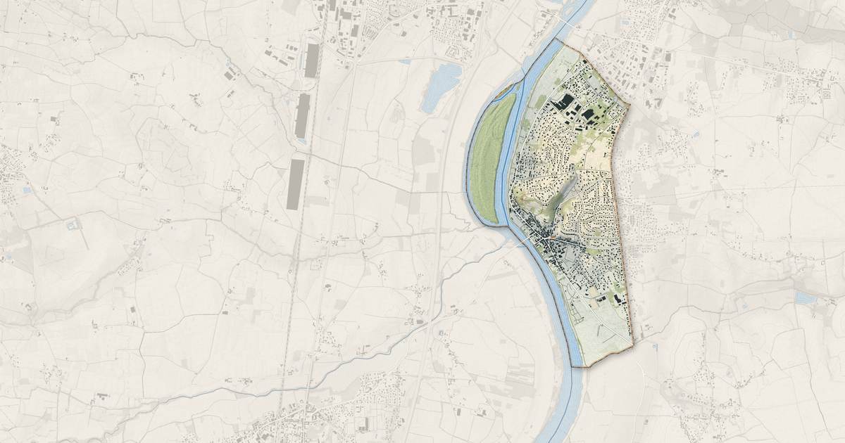 Portrait cartographique de Montmerle-sur-Saône : relief, eau, forêts, bâti et voies, calculés à partir des données de l'IGN