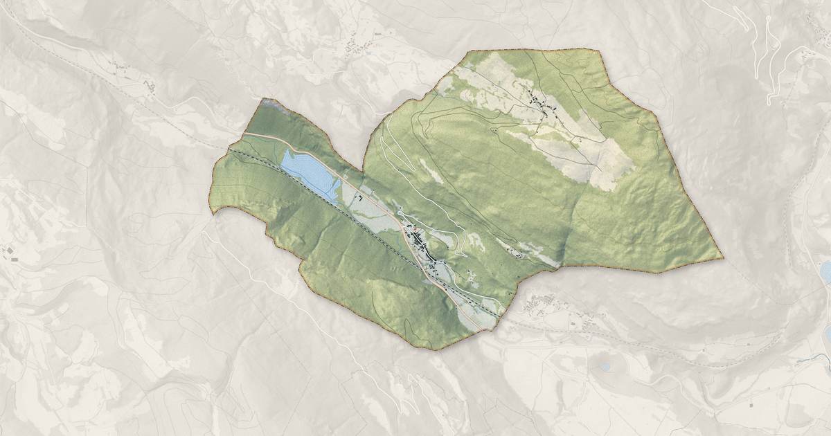 Portrait cartographique de Rossillon : relief, eau, forêts, bâti et voies, calculés à partir des données de l'IGN