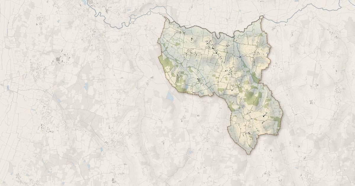 Portrait cartographique de Saint-Étienne-sur-Reyssouze : relief, eau, forêts, bâti et voies, calculés à partir des données de l'IGN