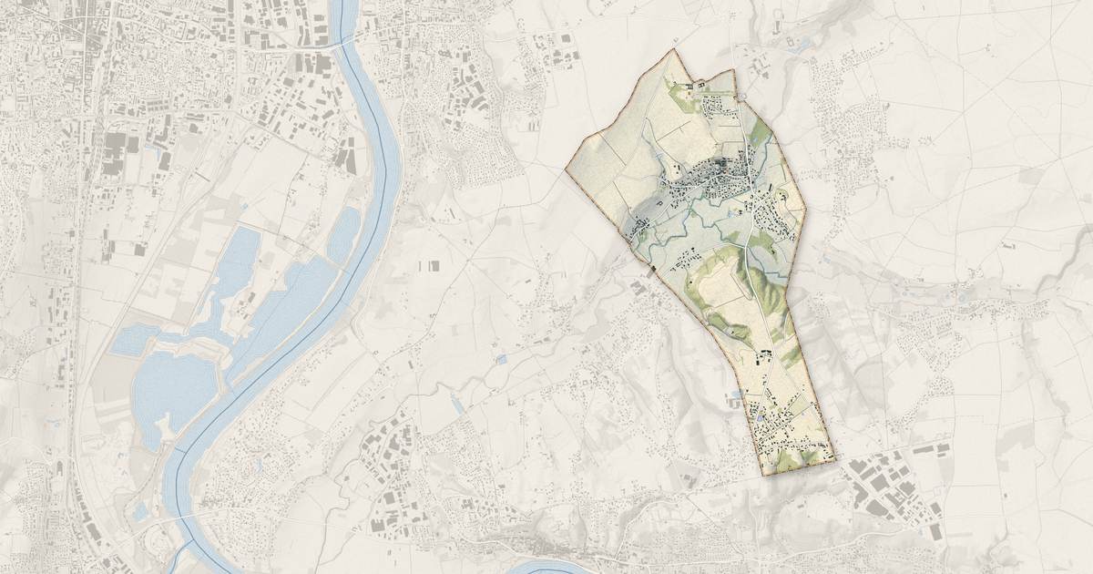 Portrait cartographique de Sainte-Euphémie : relief, eau, forêts, bâti et voies, calculés à partir des données de l'IGN
