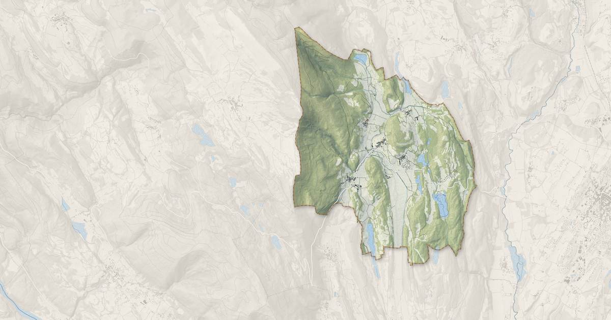 Portrait cartographique de Saint-Germain-les-Paroisses : relief, eau, forêts, bâti et voies, calculés à partir des données de l'IGN