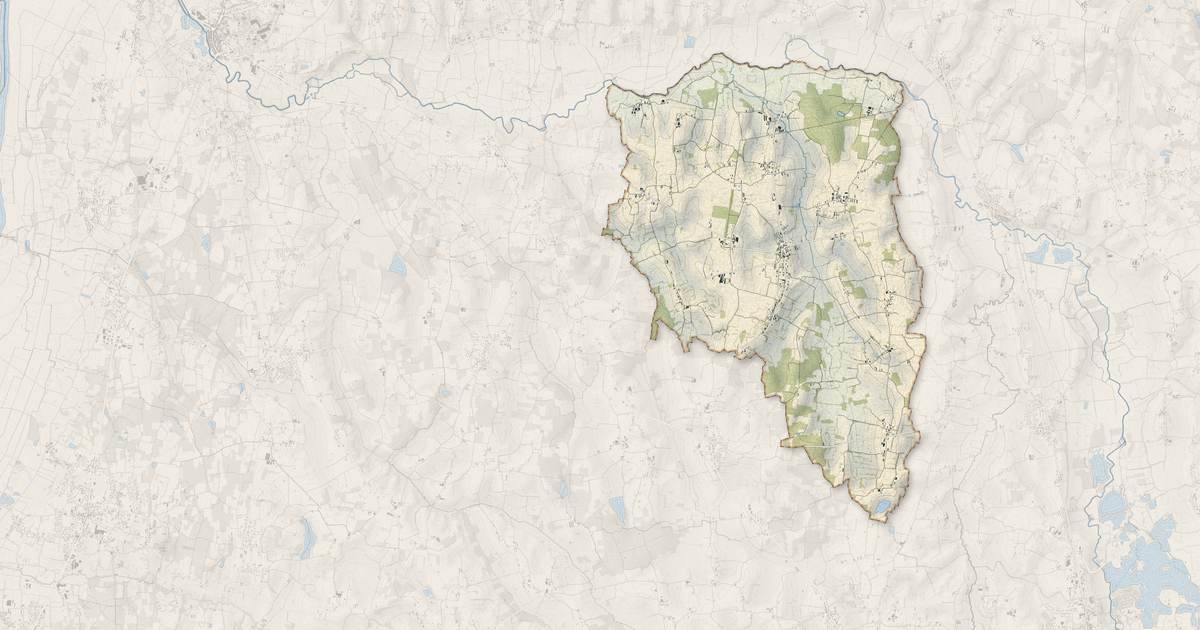 Portrait cartographique de Saint-Jean-sur-Reyssouze : relief, eau, forêts, bâti et voies, calculés à partir des données de l'IGN