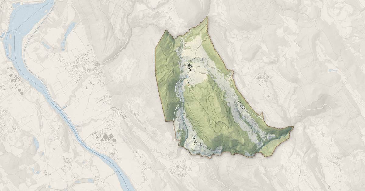Portrait cartographique de Seillonnaz : relief, eau, forêts, bâti et voies, calculés à partir des données de l'IGN