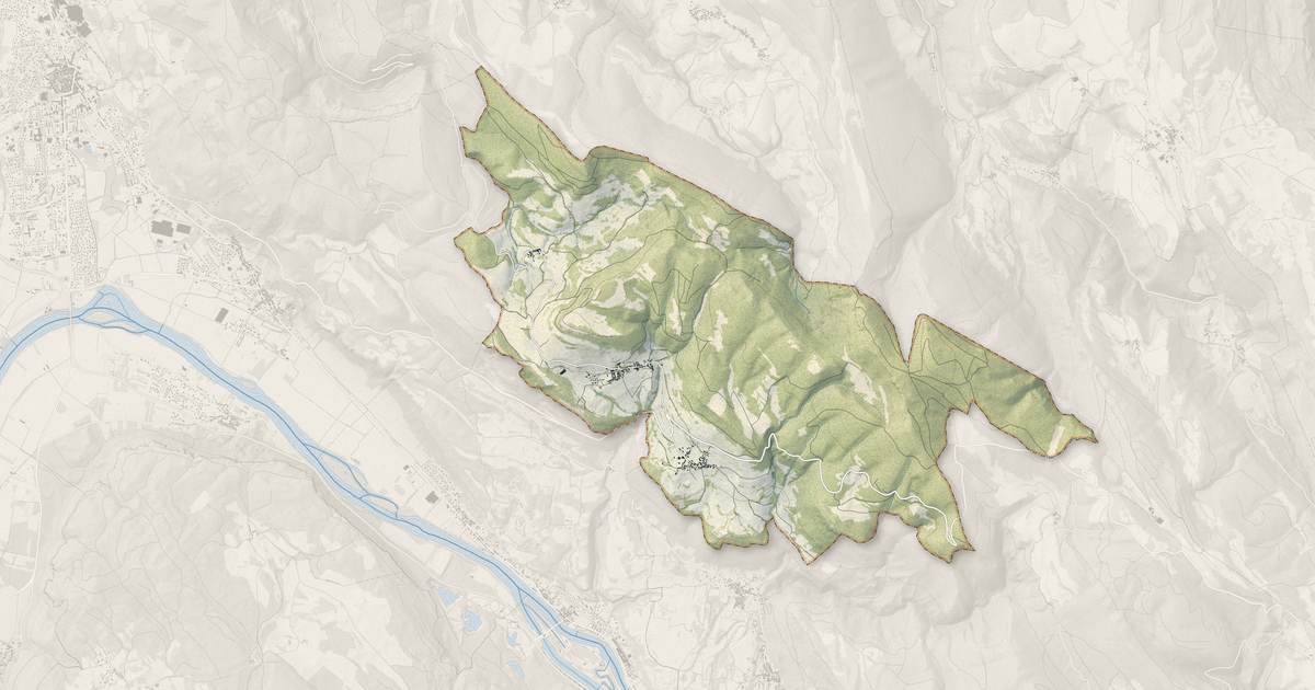 Portrait cartographique de Souclin : relief, eau, forêts, bâti et voies, calculés à partir des données de l'IGN