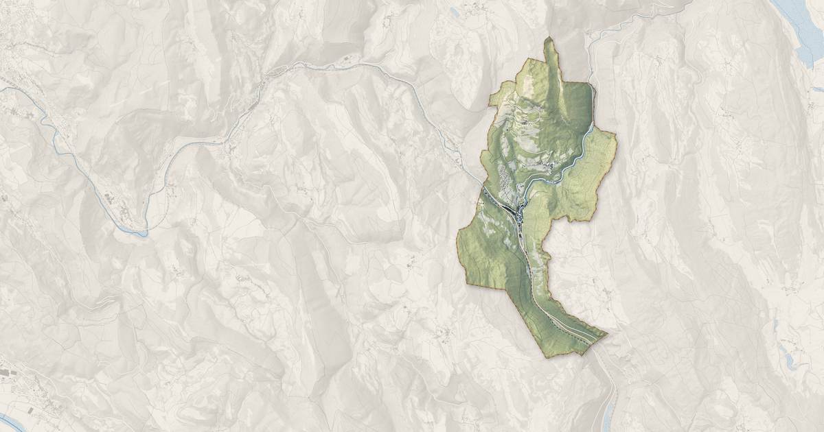 Portrait cartographique de Tenay : relief, eau, forêts, bâti et voies, calculés à partir des données de l'IGN