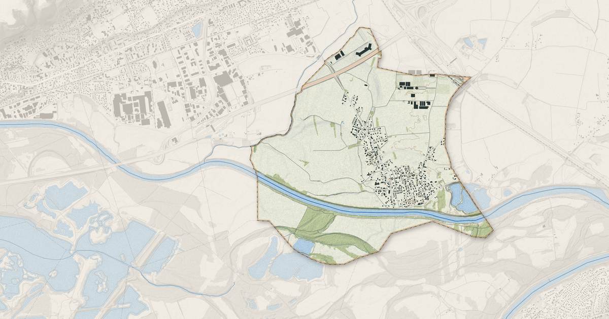 Portrait cartographique de Thil : relief, eau, forêts, bâti et voies, calculés à partir des données de l'IGN