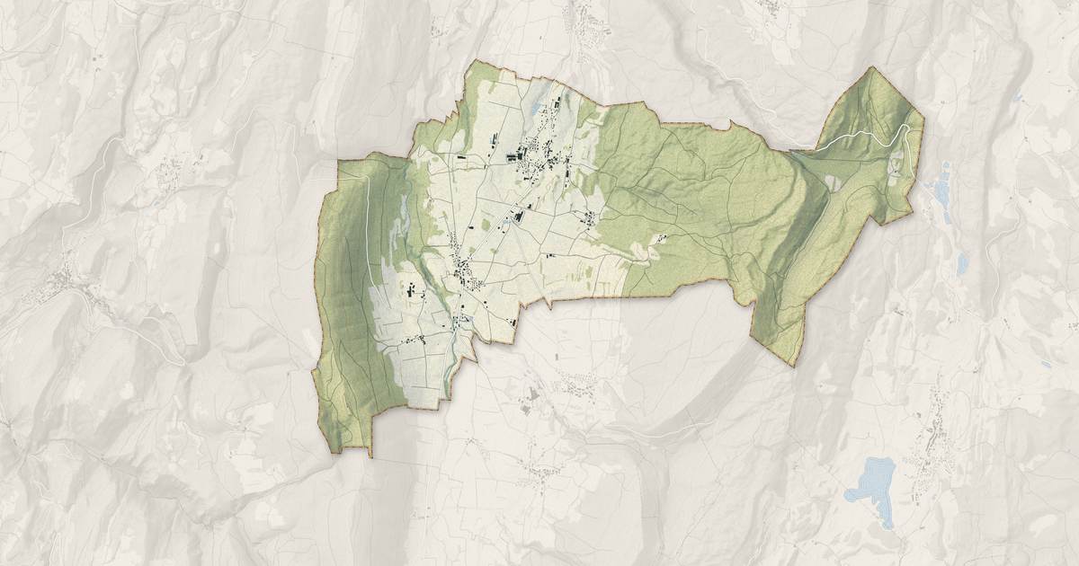 Portrait cartographique de Vieu-d'Izenave : relief, eau, forêts, bâti et voies, calculés à partir des données de l'IGN