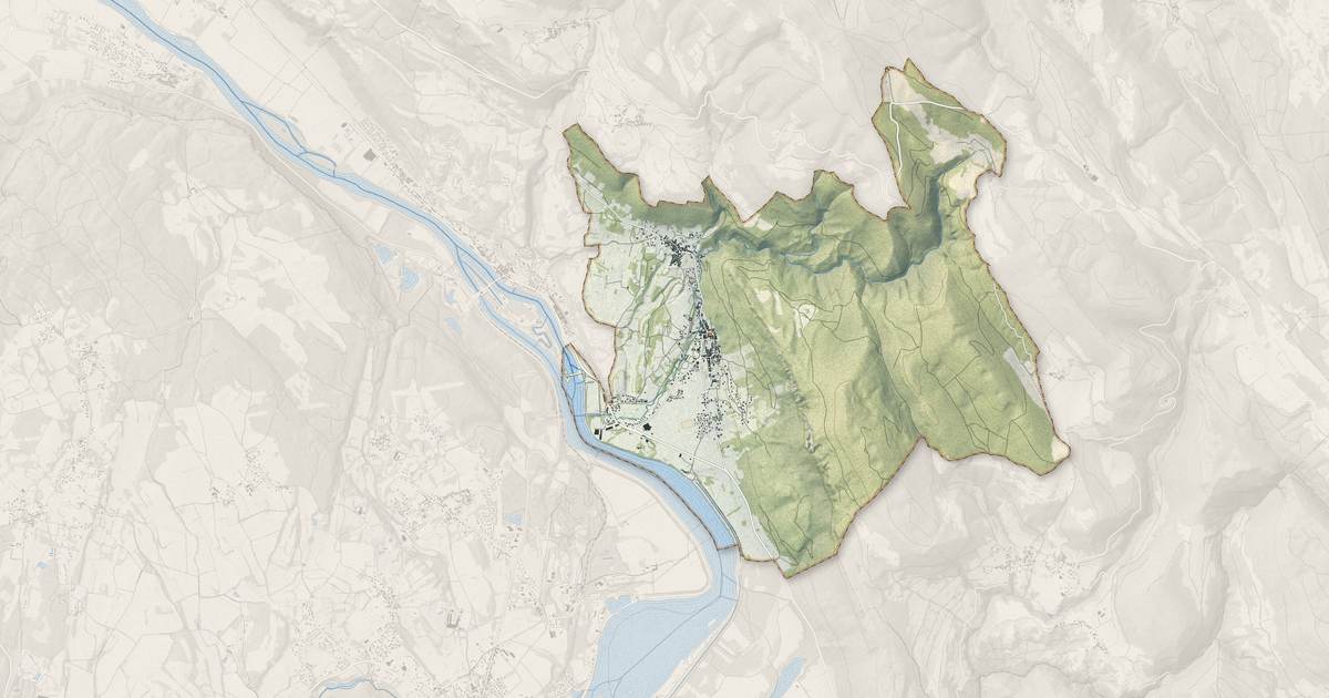 Portrait cartographique de Villebois : relief, eau, forêts, bâti et voies, calculés à partir des données de l'IGN