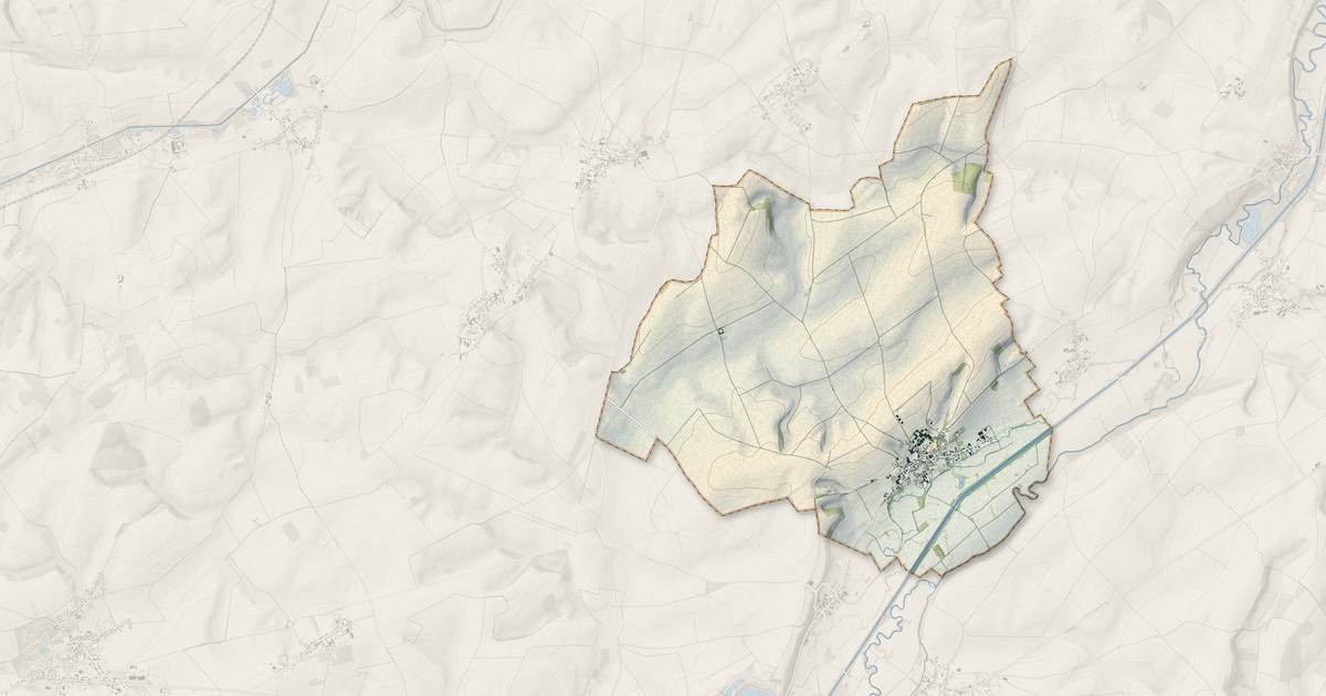 Portrait cartographique de Bernot : relief, eau, forêts, bâti et voies, calculés à partir des données de l'IGN