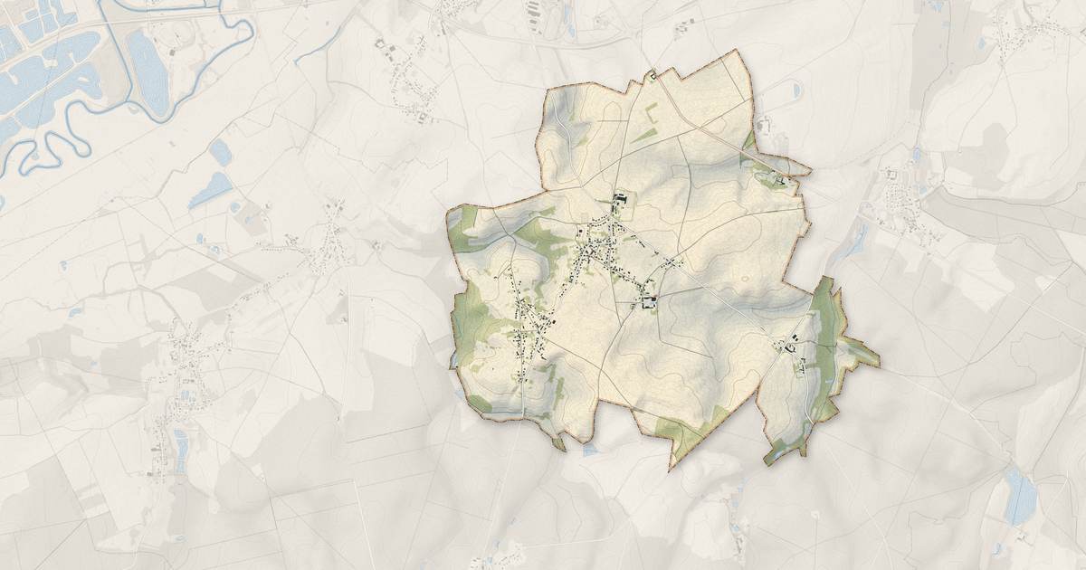 Portrait cartographique de Bertaucourt-Epourdon : relief, eau, forêts, bâti et voies, calculés à partir des données de l'IGN