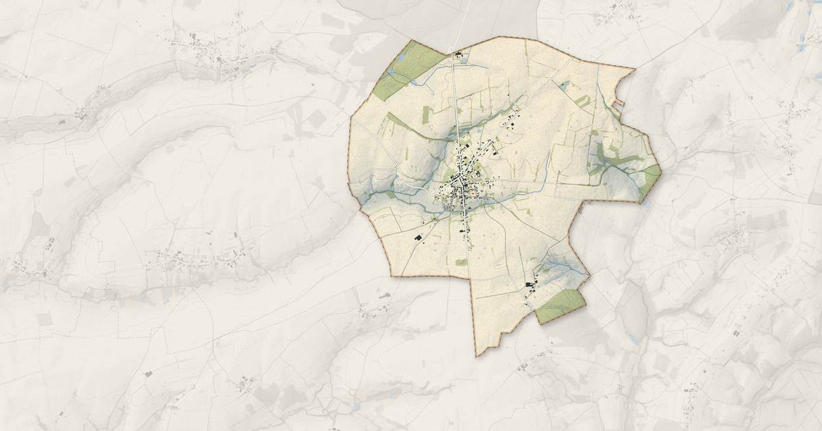 Portrait cartographique de Brunehamel : relief, eau, forêts, bâti et voies, calculés à partir des données de l'IGN