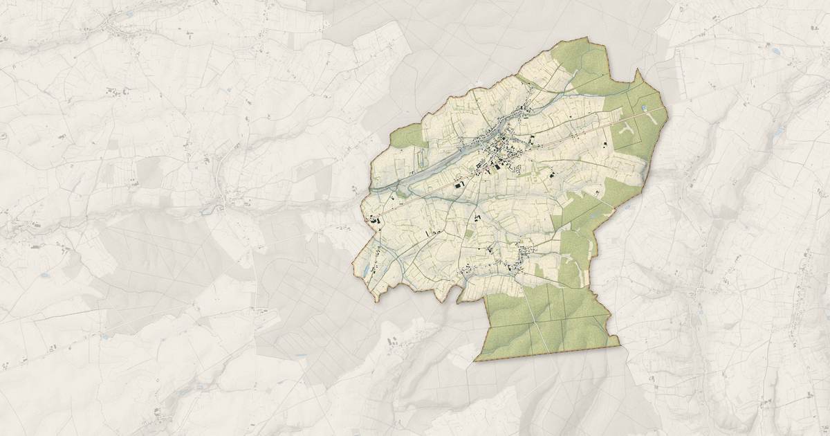 Portrait cartographique de Buironfosse : relief, eau, forêts, bâti et voies, calculés à partir des données de l'IGN