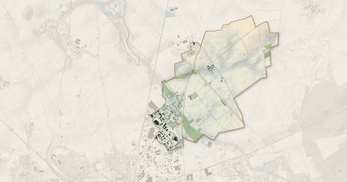 Portrait cartographique de Chambry : relief, eau, forêts, bâti et voies, calculés à partir des données de l'IGN