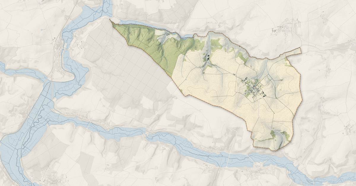 Portrait cartographique de Chézy-en-Orxois : relief, eau, forêts, bâti et voies, calculés à partir des données de l'IGN