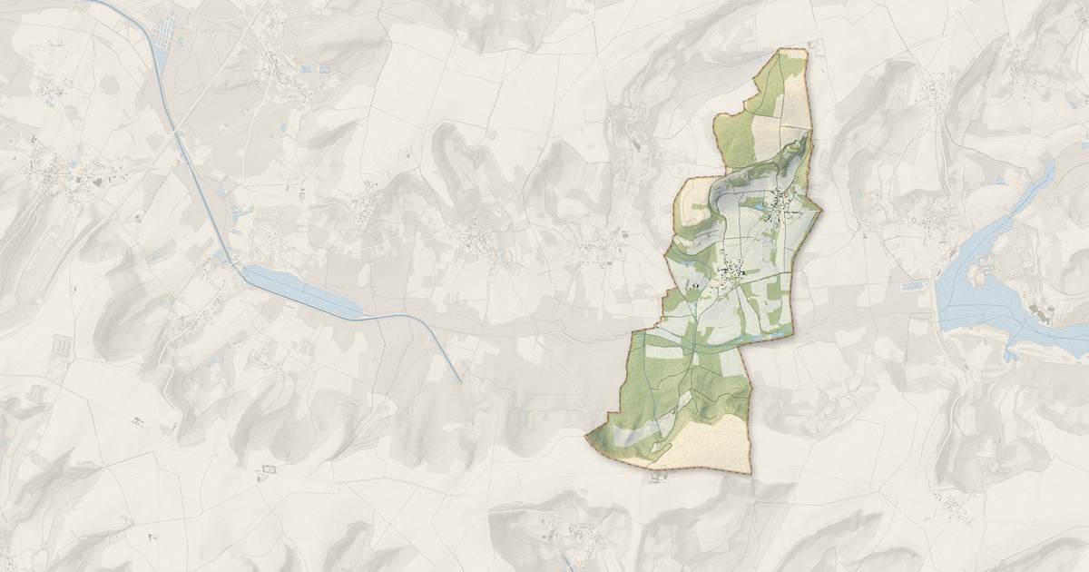 Portrait cartographique de Colligis-Crandelain : relief, eau, forêts, bâti et voies, calculés à partir des données de l'IGN