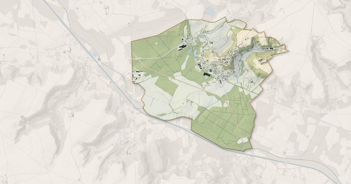 Portrait cartographique de Coucy-le-Château-Auffrique : relief, eau, forêts, bâti et voies, calculés à partir des données de l'IGN