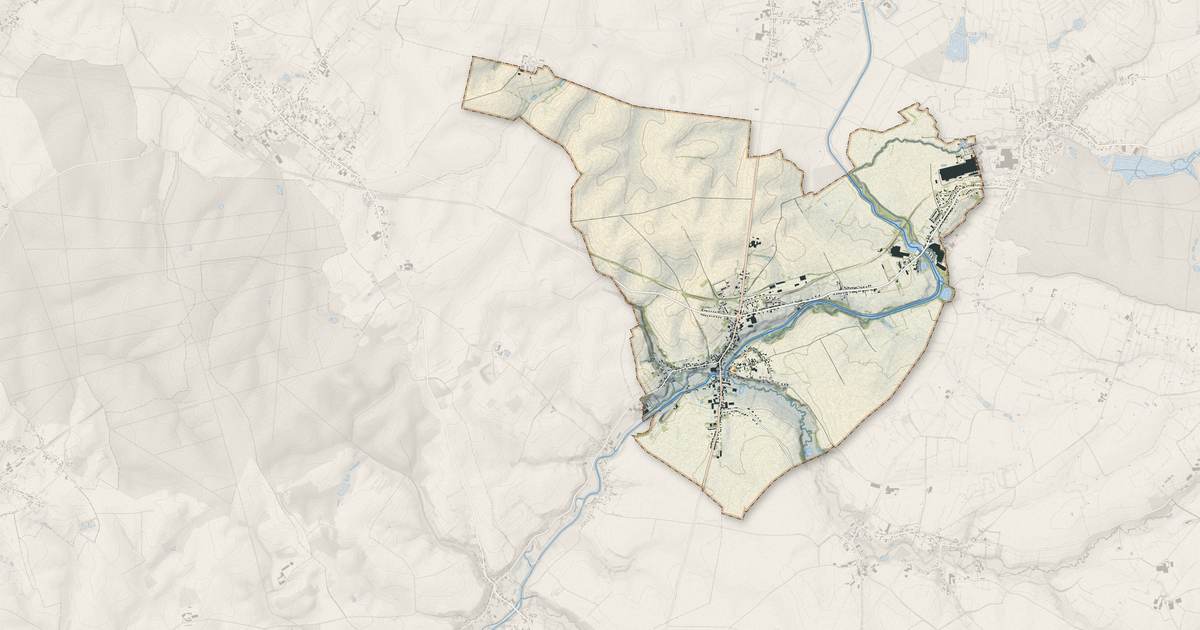 Portrait cartographique de Étreux : relief, eau, forêts, bâti et voies, calculés à partir des données de l'IGN