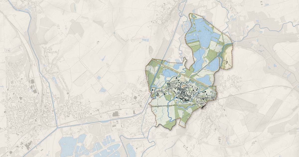 Portrait cartographique de La Fère : relief, eau, forêts, bâti et voies, calculés à partir des données de l'IGN