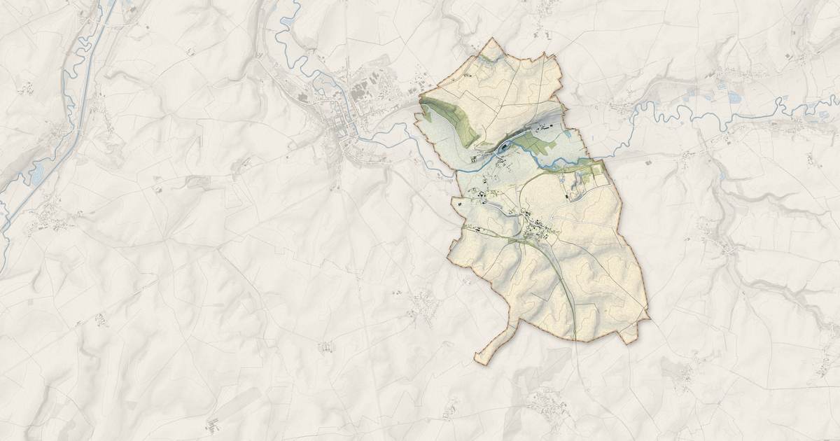 Portrait cartographique de Flavigny-le-Grand-et-Beaurain : relief, eau, forêts, bâti et voies, calculés à partir des données de l'IGN