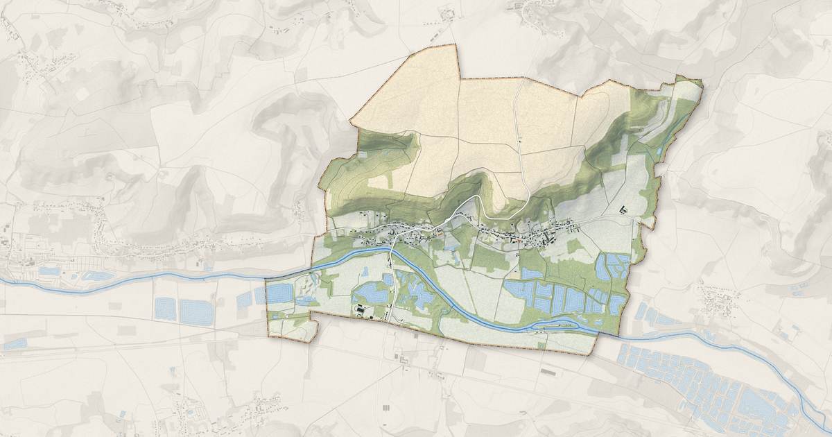 Portrait cartographique de Fontenoy : relief, eau, forêts, bâti et voies, calculés à partir des données de l'IGN