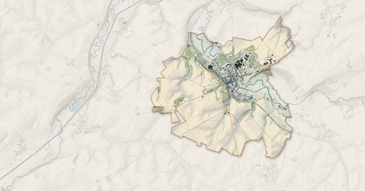 Portrait cartographique de Guise : relief, eau, forêts, bâti et voies, calculés à partir des données de l'IGN