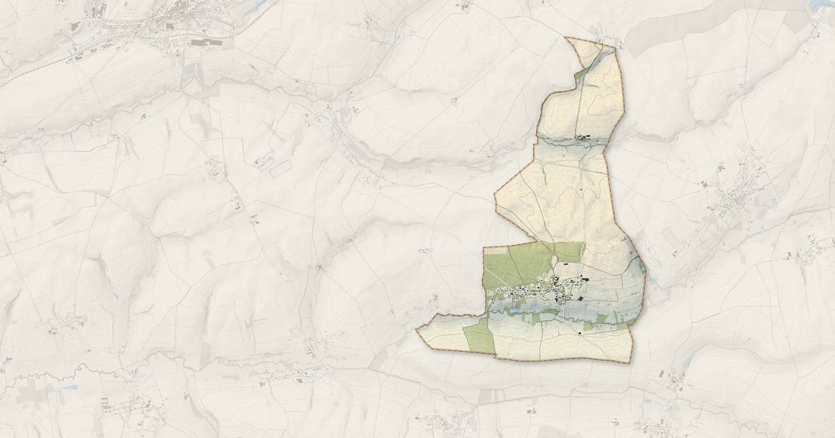Portrait cartographique de Harcigny : relief, eau, forêts, bâti et voies, calculés à partir des données de l'IGN