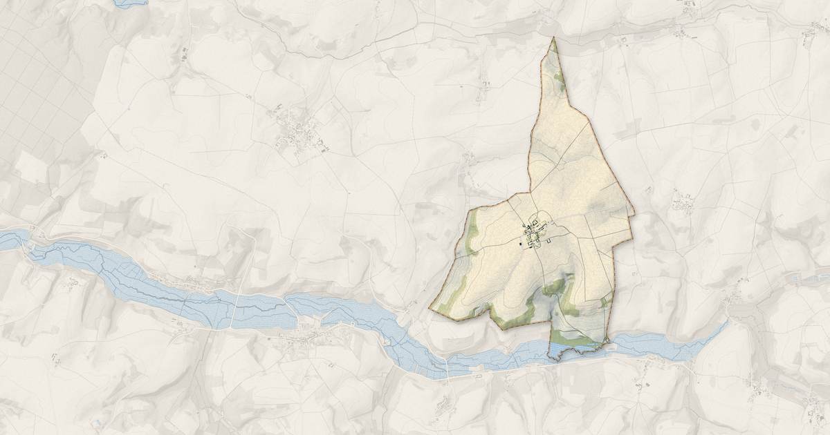 Portrait cartographique de Hautevesnes : relief, eau, forêts, bâti et voies, calculés à partir des données de l'IGN