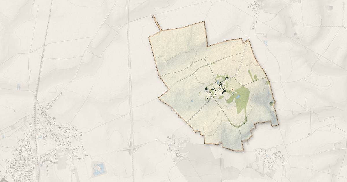 Portrait cartographique de Hinacourt : relief, eau, forêts, bâti et voies, calculés à partir des données de l'IGN
