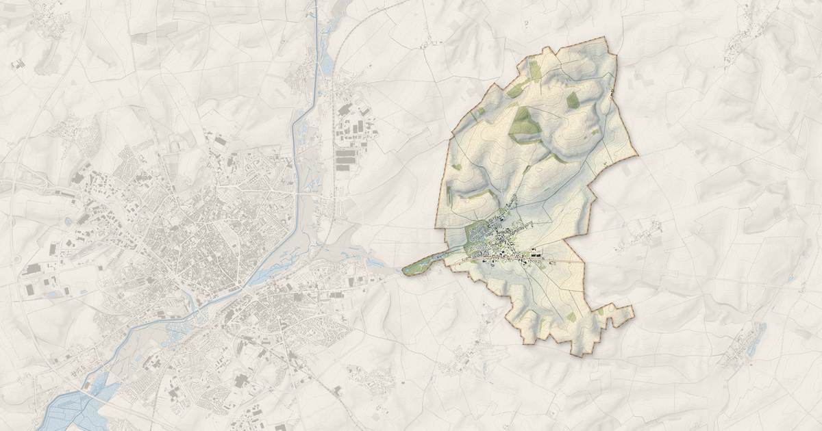 Portrait cartographique de Homblières : relief, eau, forêts, bâti et voies, calculés à partir des données de l'IGN