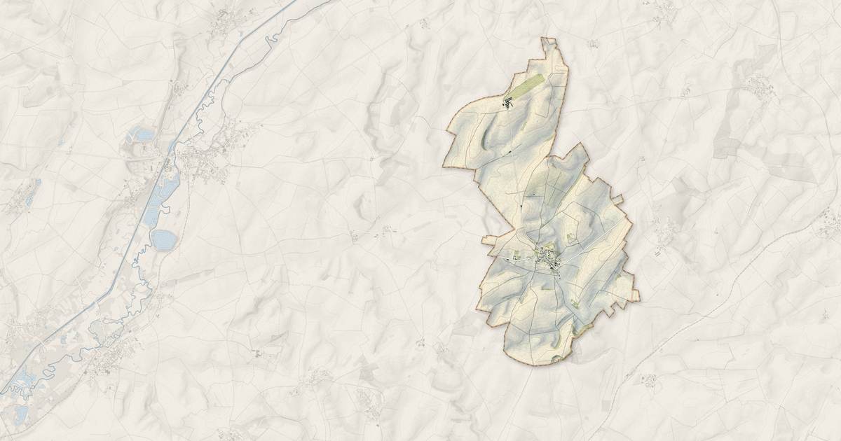 Portrait cartographique de Landifay-et-Bertaignemont : relief, eau, forêts, bâti et voies, calculés à partir des données de l'IGN