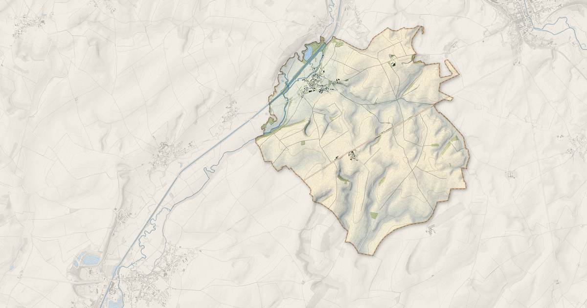 Portrait cartographique de Macquigny : relief, eau, forêts, bâti et voies, calculés à partir des données de l'IGN