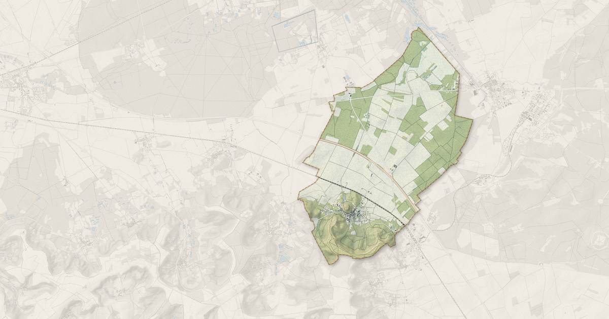 Portrait cartographique de Montaigu : relief, eau, forêts, bâti et voies, calculés à partir des données de l'IGN