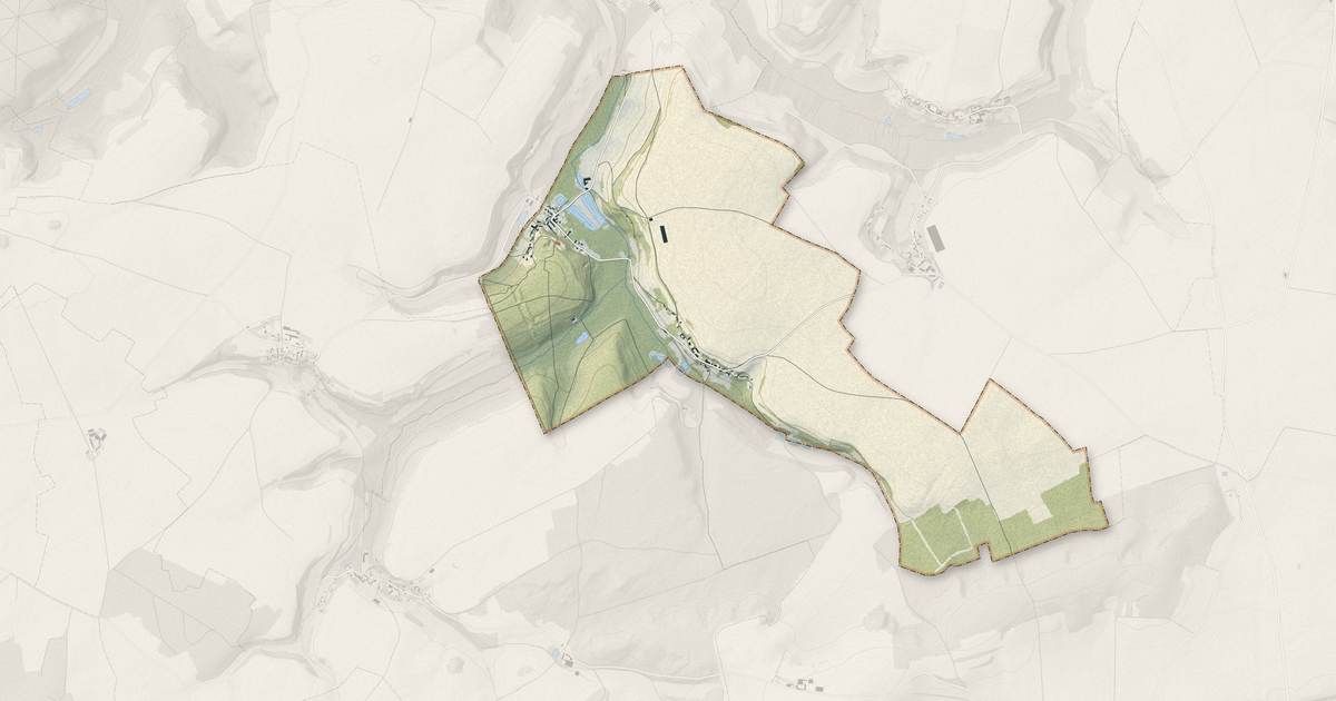 Portrait cartographique de Muret-et-Crouttes : relief, eau, forêts, bâti et voies, calculés à partir des données de l'IGN
