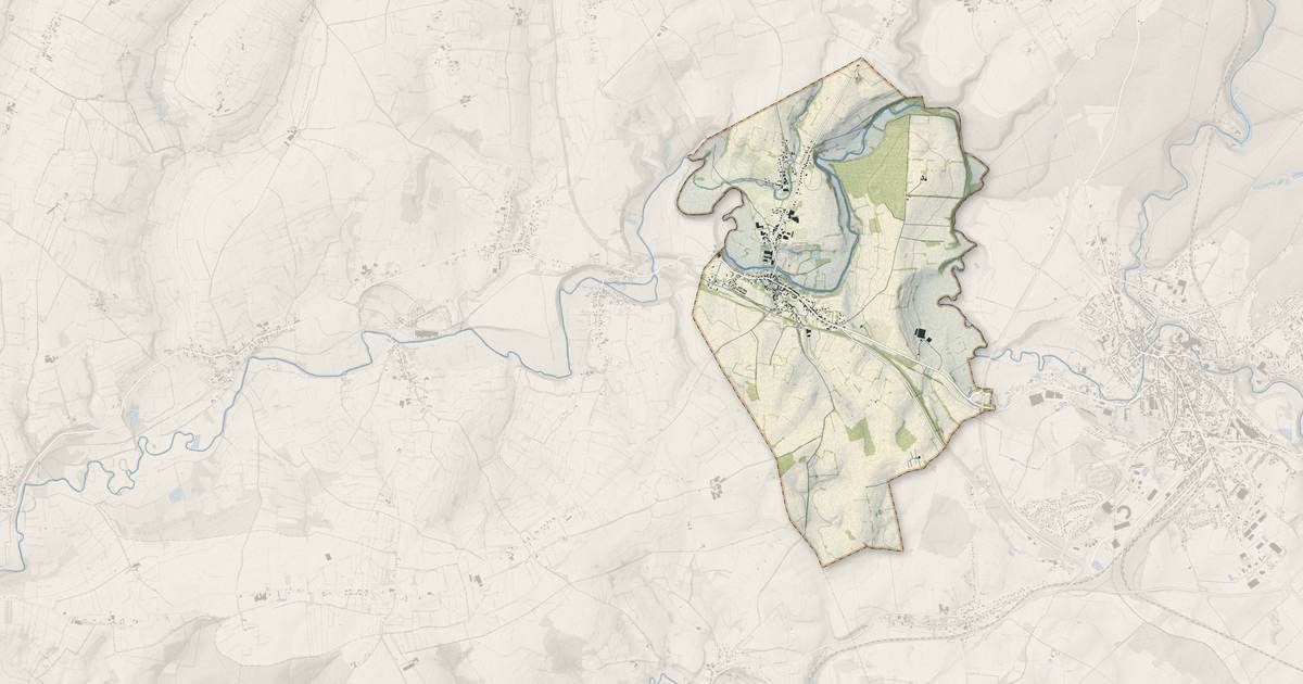 Portrait cartographique de Neuve-Maison : relief, eau, forêts, bâti et voies, calculés à partir des données de l'IGN