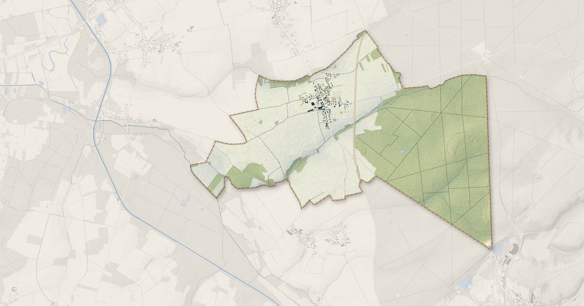 Portrait cartographique de Pierremande : relief, eau, forêts, bâti et voies, calculés à partir des données de l'IGN