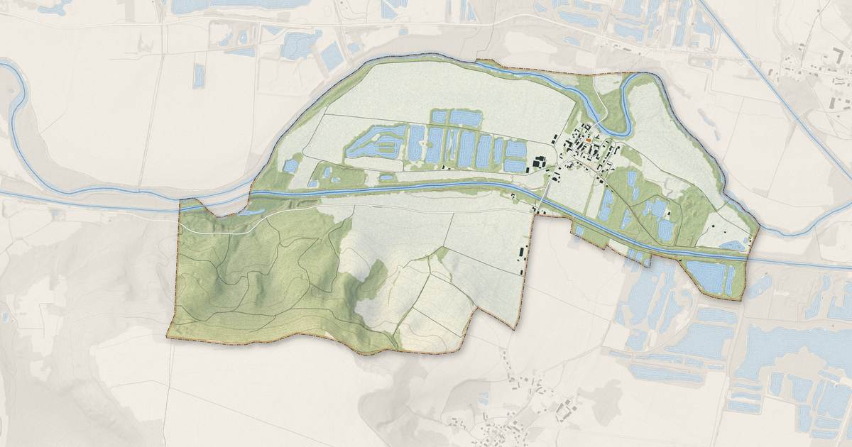 Portrait cartographique de Pont-Arcy : relief, eau, forêts, bâti et voies, calculés à partir des données de l'IGN