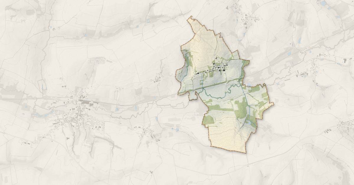 Portrait cartographique de Rouvroy-sur-Serre : relief, eau, forêts, bâti et voies, calculés à partir des données de l'IGN