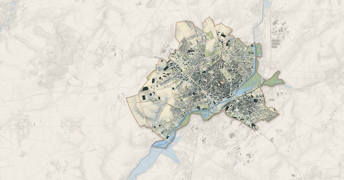 Portrait cartographique de Saint-Quentin : relief, eau, forêts, bâti et voies, calculés à partir des données de l'IGN