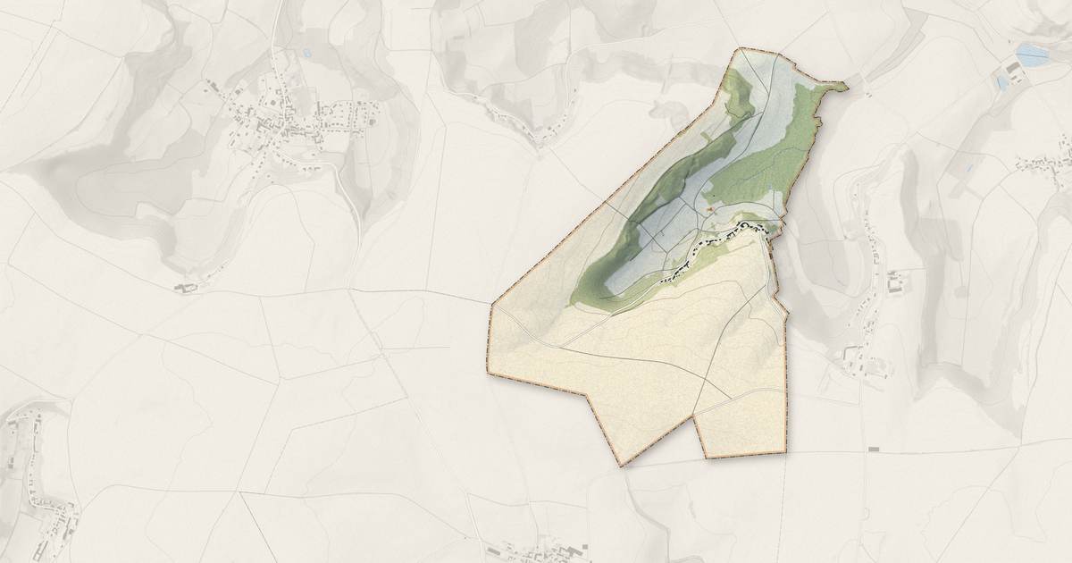 Portrait cartographique de Serval : relief, eau, forêts, bâti et voies, calculés à partir des données de l'IGN