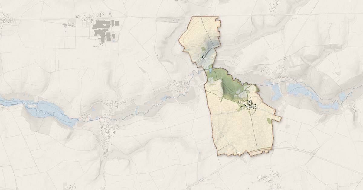 Portrait cartographique de Trefcon : relief, eau, forêts, bâti et voies, calculés à partir des données de l'IGN