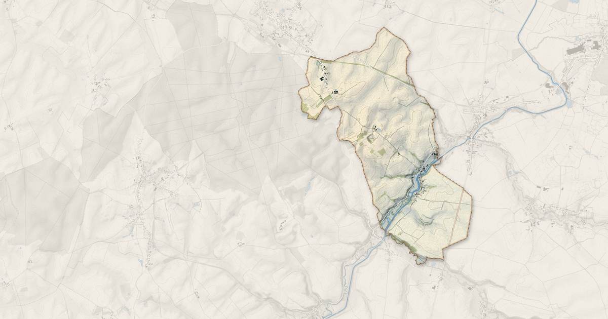 Portrait cartographique de Vénérolles : relief, eau, forêts, bâti et voies, calculés à partir des données de l'IGN