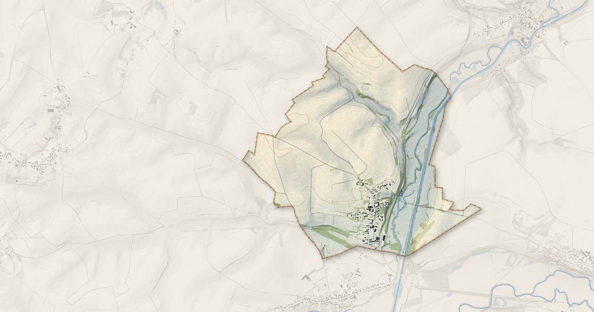 Portrait cartographique de Grand-Verly : relief, eau, forêts, bâti et voies, calculés à partir des données de l'IGN